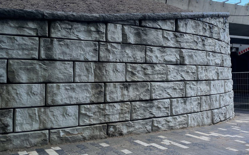 Kingstone Texture: Weathered Elegance for Retaining Walls - Redi-Rock ...