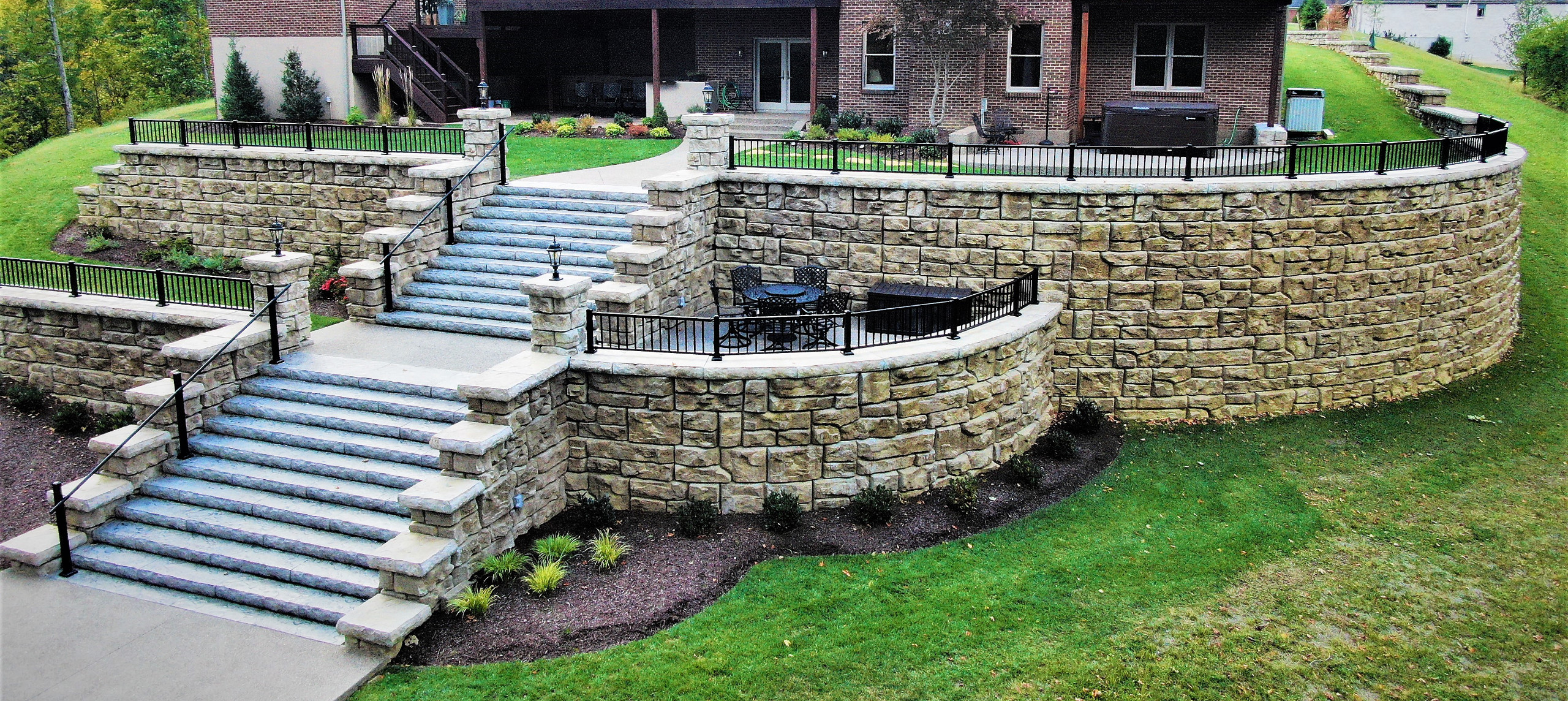 Redi-Rock Residential Retaining Walls - Build your dream landscape